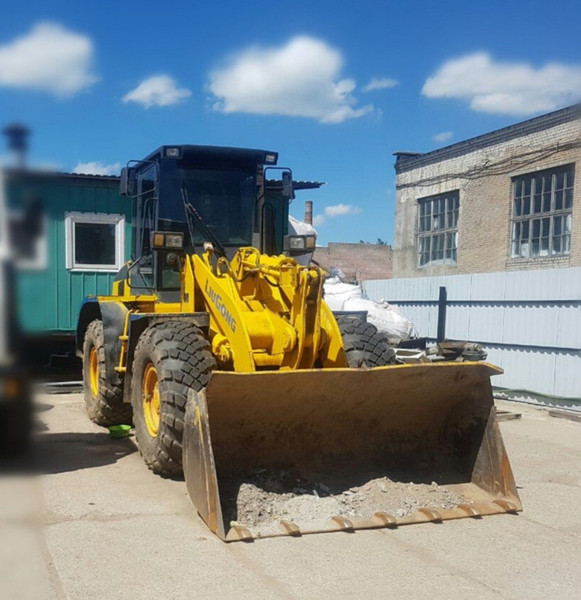 Аренда погрузчик фронтальный грузоподъемность 3 т - Изображение #1, Объявление #1658475