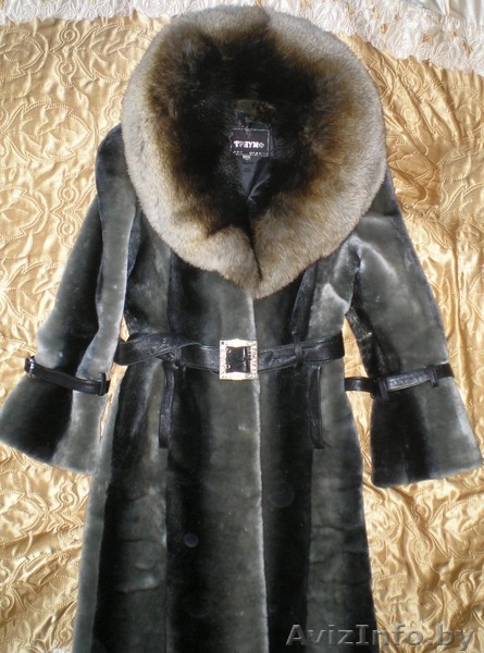 Продаю мутоновую шубу,длинная,песцовый воротник,размер 42/44,телеф-5441664(мтс). - Изображение #3, Объявление #90018