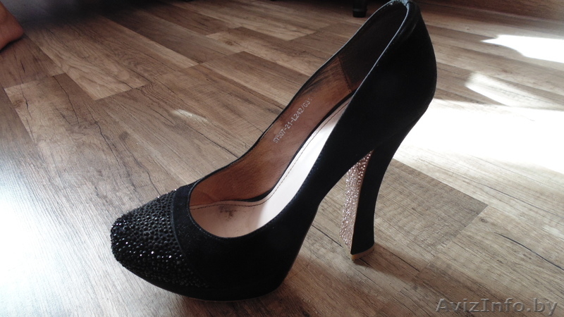 Туфли на каблуках - Изображение #2, Объявление #1064767