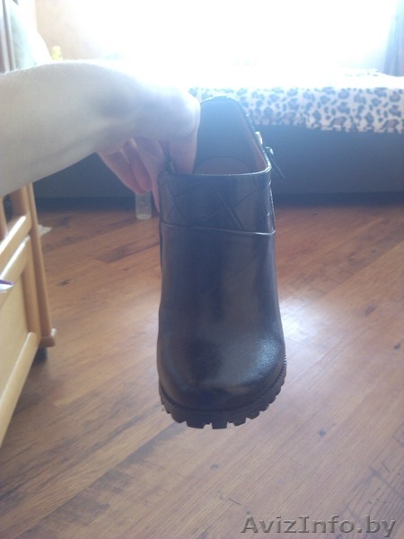 Кожаные ботинки на каблуке - Изображение #5, Объявление #1297765